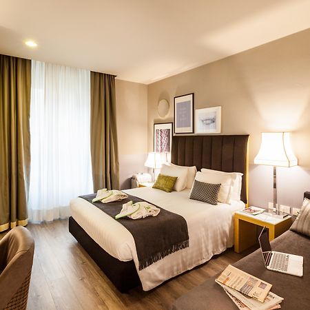 Holiday Inn Milan Garibaldi Station By Ihg Esterno foto