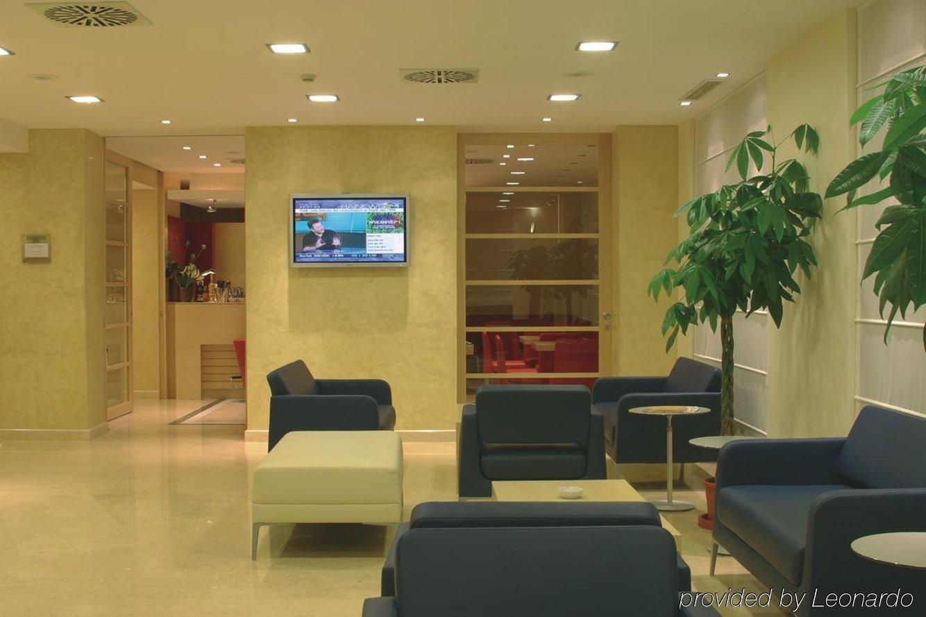 Holiday Inn Milan Garibaldi Station By Ihg Esterno foto