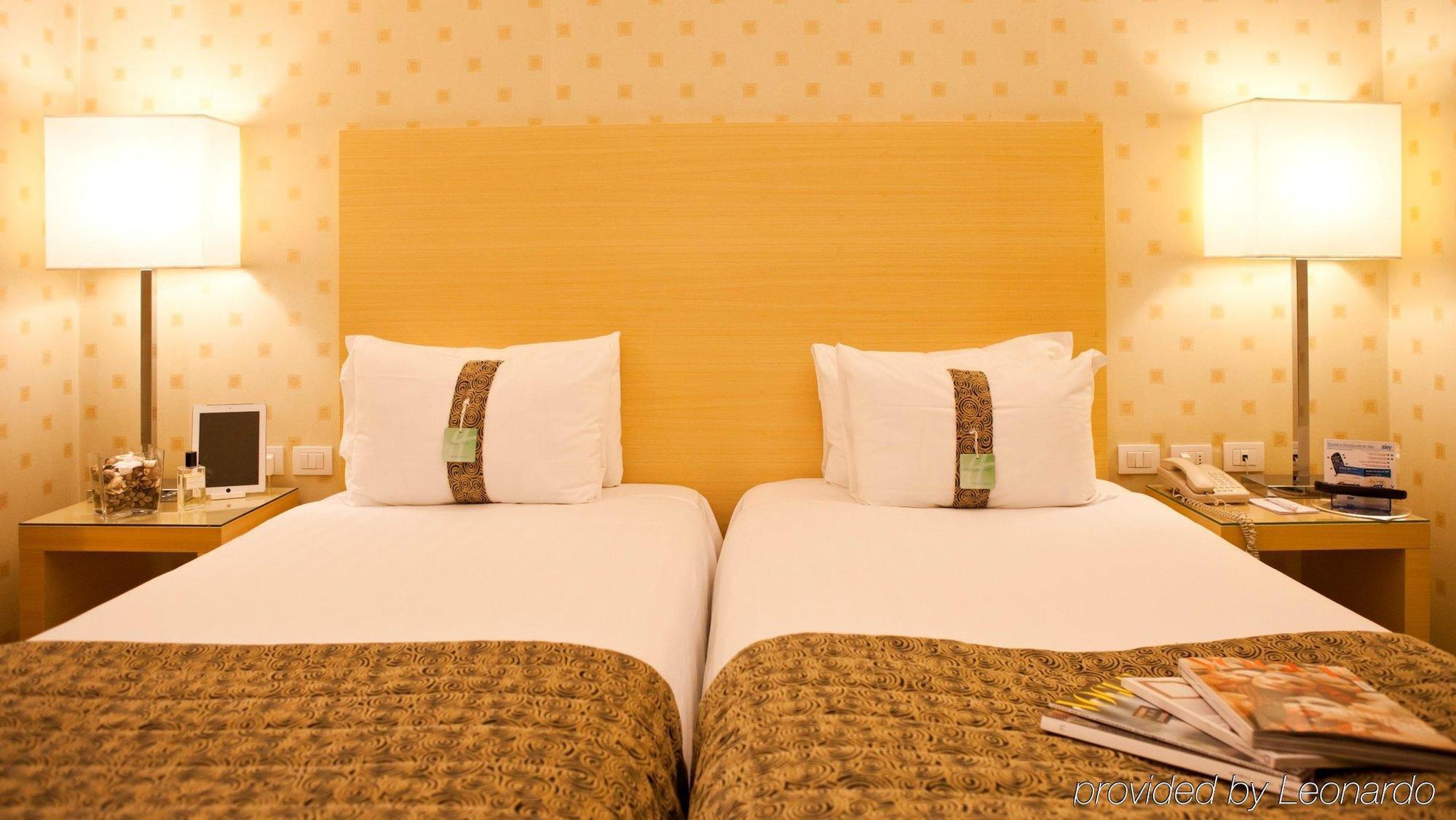 Holiday Inn Milan Garibaldi Station By Ihg Esterno foto