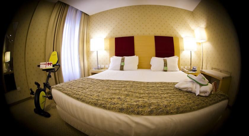 Holiday Inn Milan Garibaldi Station By Ihg Esterno foto